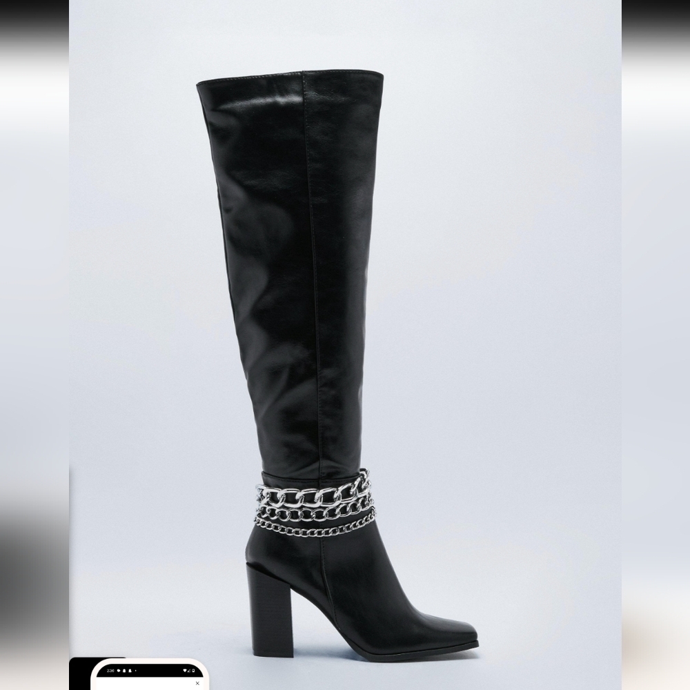 Boots - Picture 5 of 14